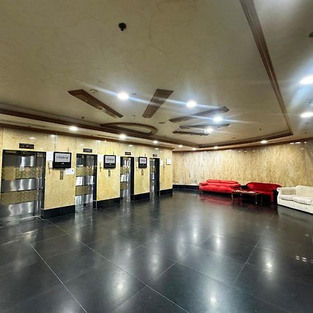 Nomad Partition Room In Barsha Heights 3 Mins To Icm Metro ドバイ エクステリア 写真